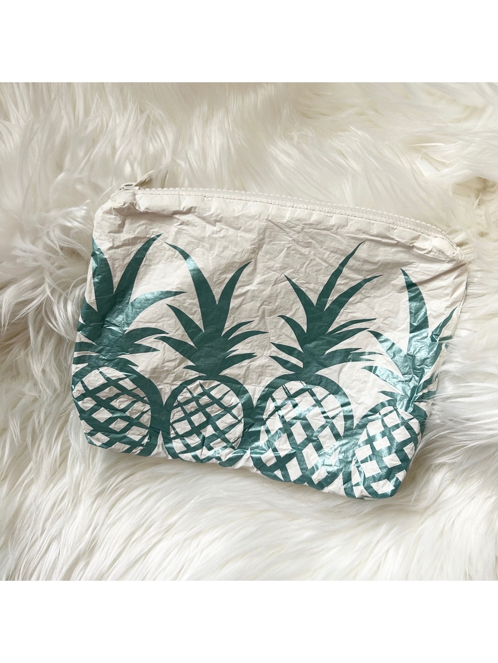 Aloha Collection Blue White Pineapple Small Pouch Makeup Bag Pencil Pouch